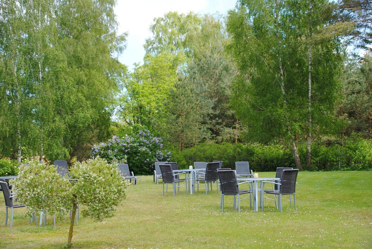Appartementanlage-Ferienwohnungen Weisse Moewe Sassnitz Exterior photo