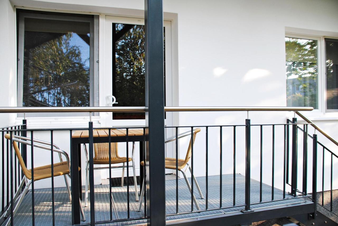 Appartementanlage-Ferienwohnungen Weisse Moewe Sassnitz Exterior photo